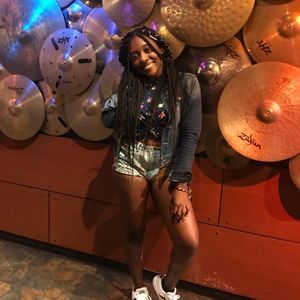 Meet your Posher, Francesca